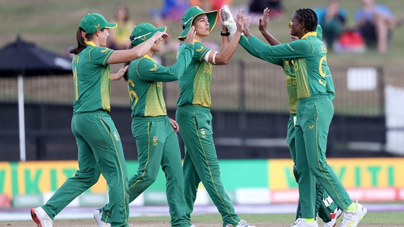 Women's World Cup: South Africa secure 4th successive victory in Women's WC as they beat New Zealand in last-over thriller Women's World Cup: South Africa secure 4th successive victory in Women's WC as they beat New Zealand in last-over thriller