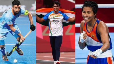 BCCI felicitates Tokyo Olympics gold medallist Neeraj Chopra with Rs 1 crore cash prize SportsTak