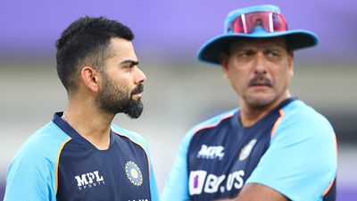 Ravi Shastri picks three IPL 2022 franchise leaders as India's future captain SportsTak