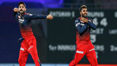 IPL 2022: RCB's Rs 10.75 cr pick bowls spellbinding spell to demolish KKR for a measly 128 SportsTak