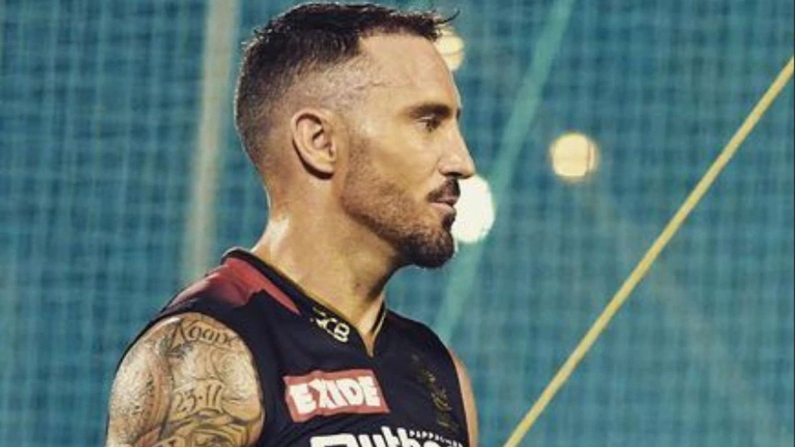 'He's probably as cool as MS Dhoni can get in the last five overs': RCB skipper Faf du Plessis lavishes huge praise on Dinesh Karthik 'He's probably as cool as MS Dhoni can get in the last five overs': RCB skipper Faf du Plessis lavishes huge praise on Dinesh Karthik