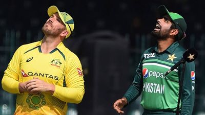 Aaron Finch asks Babar Azam to play for his BBL team SportsTak