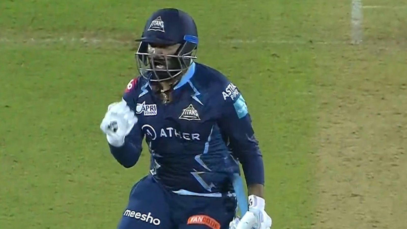 'What is running through his veins? It's not blood': Gavaskar gives this nickname to Tewatia after last-over heroics vs PBKS 'What is running through his veins? It's not blood': Gavaskar gives this nickname to Tewatia after last-over heroics vs PBKS