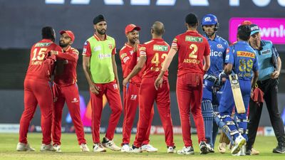 IPL 2022: Mumbai succumb to fifth loss as openers lead PBKS to victory SportsTak