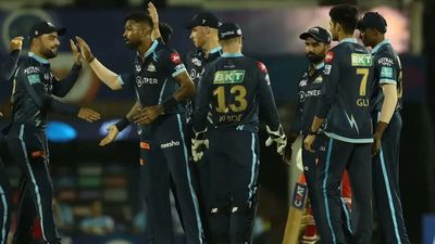 'I think Gujarat Titans are dependent on contributions of two to three batters': Wasim Jaffer SportsTak