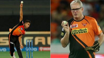 'His role is to run in and express himself': Tom Moody not worried about SRH speedster Umran Malik's economy SportsTak