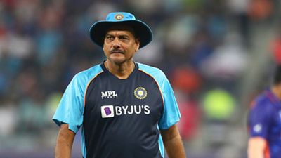 Will RCB qualify for playoffs in IPL 2022? Ravi Shastri has the answer SportsTak