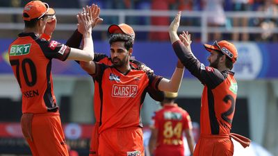 Bhuvneshwar Kumar breaks Zaheer Khan's all-time IPL record with Shikhar Dhawan's wicket in powerplay overs SportsTak