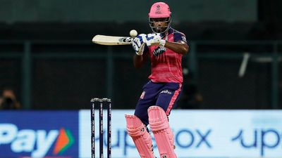 IPL 2022: RR skipper Sanju Samson argues with umpire over wide call, signals for DRS in frustration SportsTak