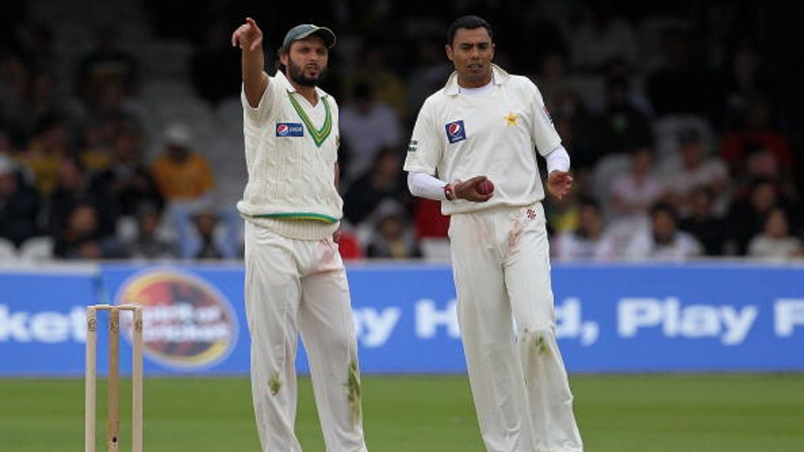 'India is not our enemy': Former Pakistan spinner lashes out at Shahid Afridi, accuses him of discrimination 'India is not our enemy': Former Pakistan spinner lashes out at Shahid Afridi, accuses him of discrimination