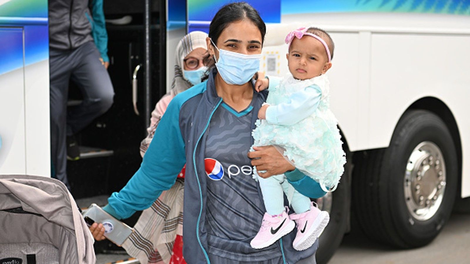 Pakistan women's cricket team skipper Bismah Maroof's infant daughter denied accreditation for Commonwealth Games village Pakistan women's cricket team skipper Bismah Maroof's infant daughter denied accreditation for Commonwealth Games village