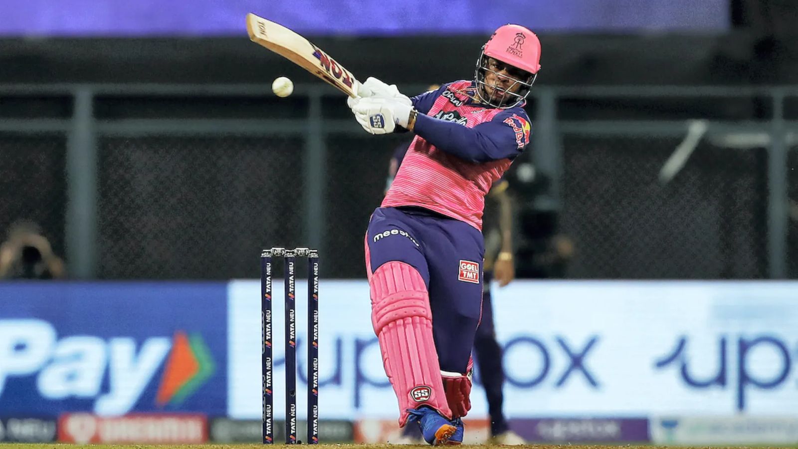 Shimron Hetmyer returns to RR bubble after child's birth; to play final league game against Chennai Super Kings Shimron Hetmyer returns to RR bubble after child's birth; to play final league game against Chennai Super Kings