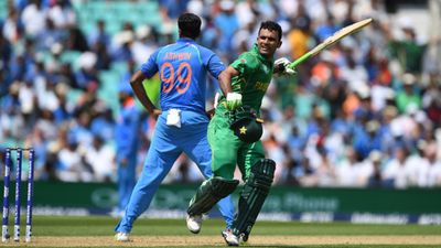 'I want the dollar not to break my 210 runs record': Fakhar Zaman's hilarious comment mocks Pakistan's economic crisis SportsTak