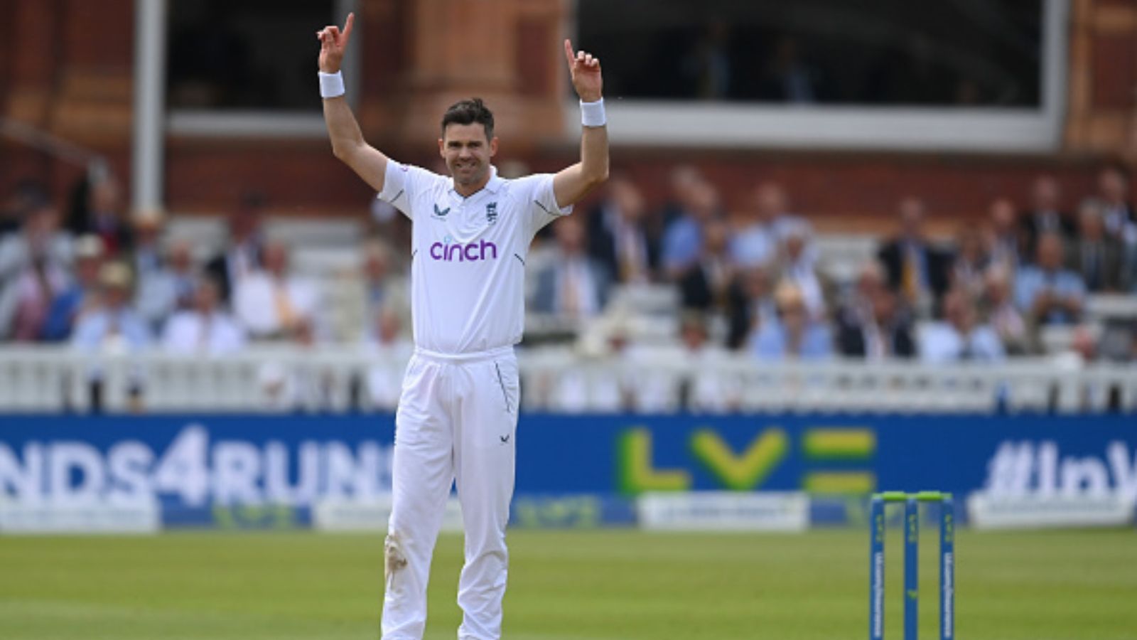 James Anderson etches another record to his name after whirlwind first innings haul against New Zealand James Anderson etches another record to his name after whirlwind first innings haul against New Zealand
