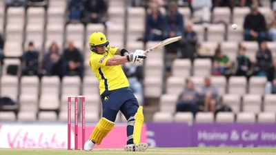 T20 Blast: Snubbed by teams at the IPL 2022 mega auction, Australian player shines in England with the bat  SportsTak