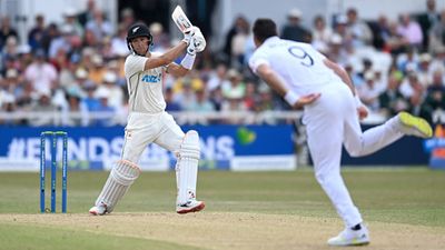 Trent Boult creates history, becomes highest run-scorer at no.11 in Test cricket SportsTak
