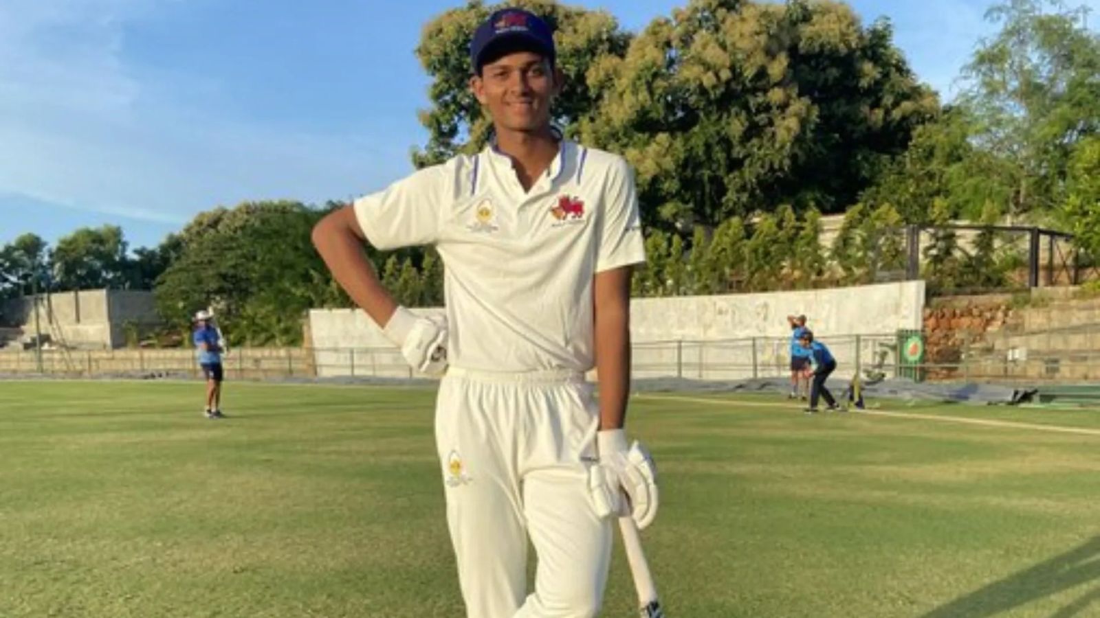 Ranji Trophy Semis: Yashasvi, Jaffer's stunning centuries derail UP; Mumbai lead by 662 runs Ranji Trophy Semis: Yashasvi, Jaffer's stunning centuries derail UP; Mumbai lead by 662 runs