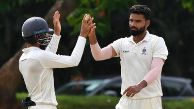 Kartikeya's charismatic fifer helps MP stun Bengal to make Ranji final after 23 years SportsTak