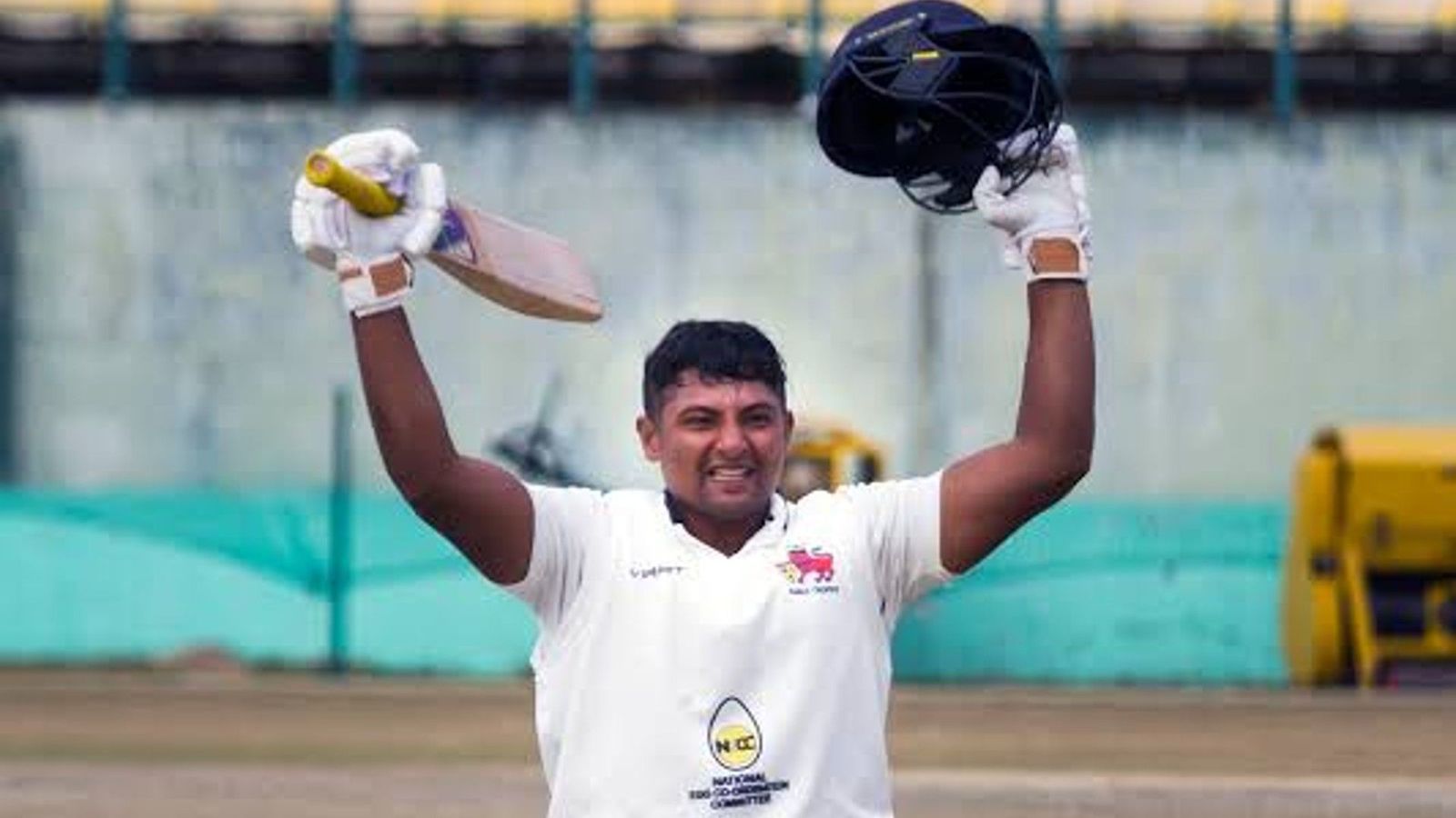 Sarfaraz's robust century spurs Mumbai to 374; MP firm at 123/1 after Day 2 Sarfaraz's robust century spurs Mumbai to 374; MP firm at 123/1 after Day 2