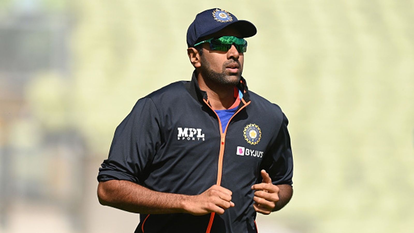 Former Pakistan cricketer lashes out at Rahul Dravid, questions Ashwin's exclusion from England Test Former Pakistan cricketer lashes out at Rahul Dravid, questions Ashwin's exclusion from England Test