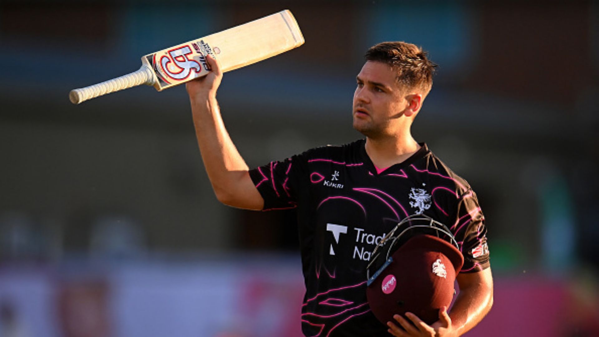 Retired Proteas batter smashes 35 in an over, inspires Somerset to record-breaking win over Derbyshire, here's the video! Retired Proteas batter smashes 35 in an over, inspires Somerset to record-breaking win over Derbyshire, here's the video!