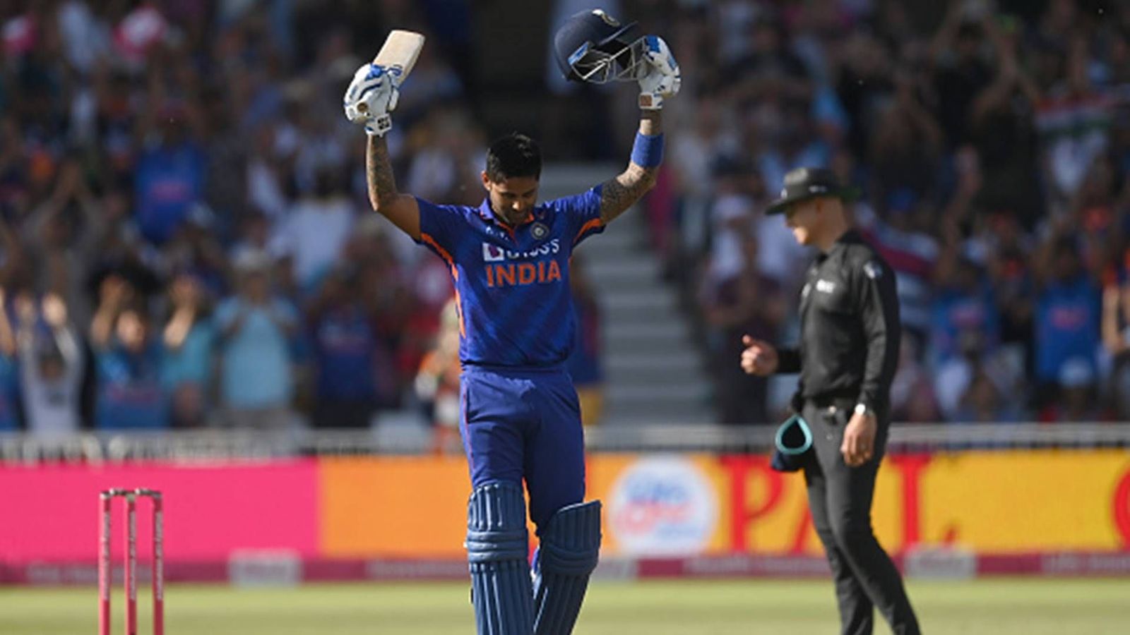 Suryakumar Yadav wins hearts with record-breaking 117 in India’s bittersweet ending to T20I series Suryakumar Yadav wins hearts with record-breaking 117 in India’s bittersweet ending to T20I series