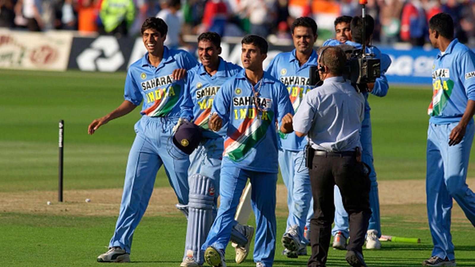 Watch: When Mohammad Kaif, Yuvraj Singh's NatWest final heist gave the world Sourav Ganguly's iconic celebration Watch: When Mohammad Kaif, Yuvraj Singh's NatWest final heist gave the world Sourav Ganguly's iconic celebration