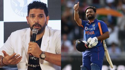 Yuvraj's 45-minute pep talk behind Rishabh Pant's heroics in India's glorious win against England SportsTak