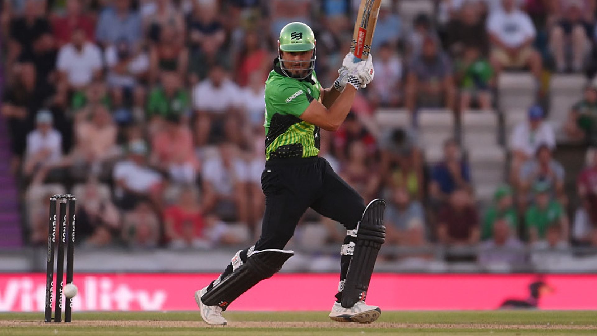 Marcus Stoinis sparks controversy, accuses Pakistan's fast bowler of chucking Marcus Stoinis sparks controversy, accuses Pakistan's fast bowler of chucking