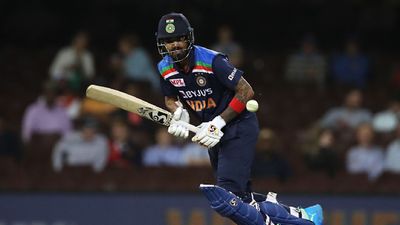 KL Rahul's big statement on comparison with Dhoni-Rohit, says 'I cannot even...' SportsTak