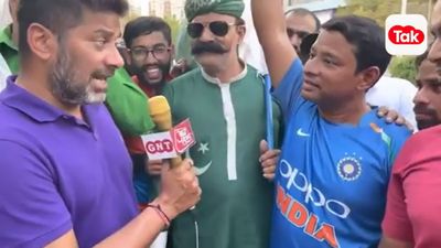 AAJ TAK AT ASIA CUP 2022: Pakistan fans hope Virat Kohli scores runs against their team SportsTak