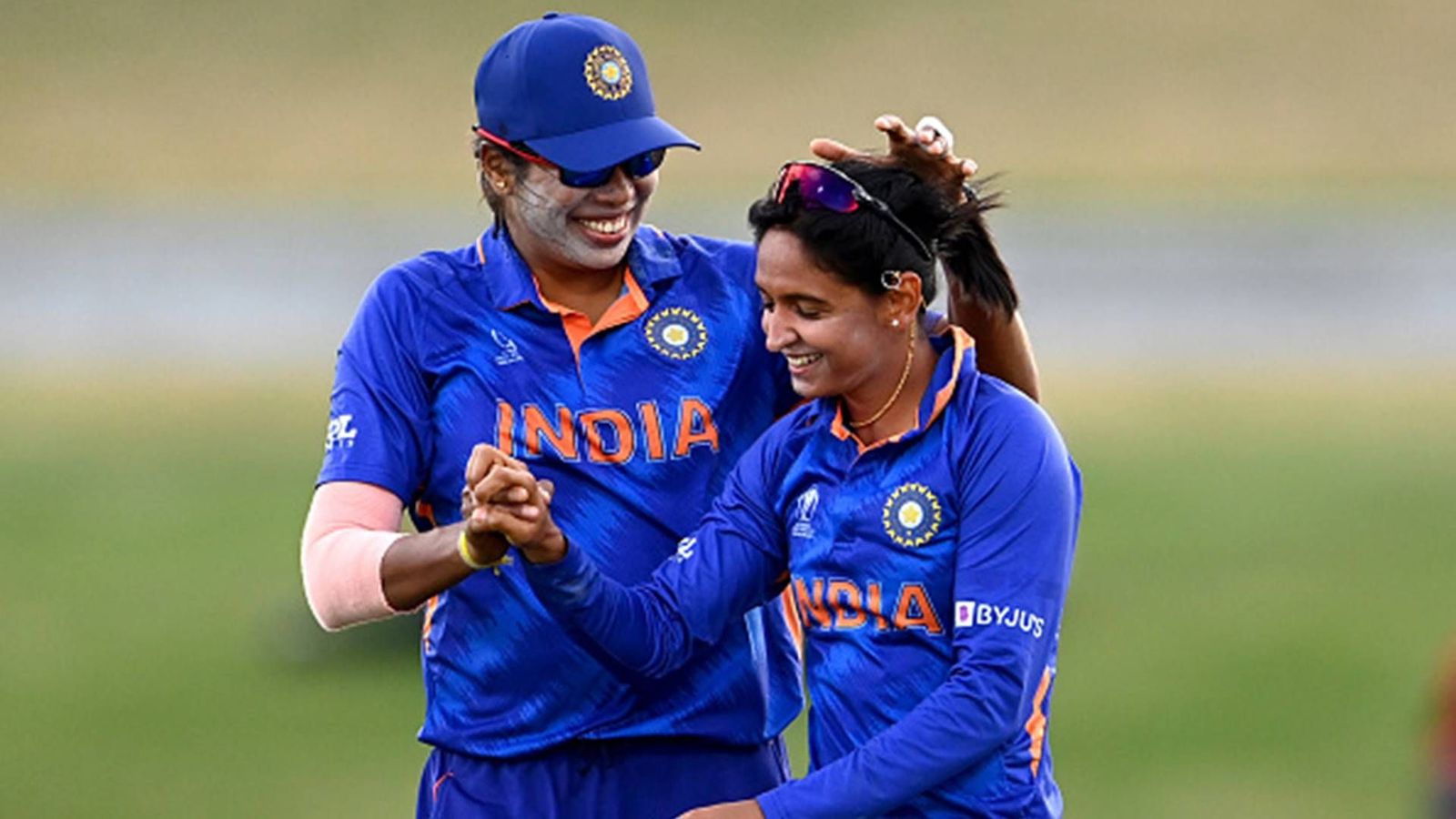 'Nobody can fill in her shoes': Harmanpreet Kaur's emotional tribute to Jhulan Goswami ahead of farewell series in England 'Nobody can fill in her shoes': Harmanpreet Kaur's emotional tribute to Jhulan Goswami ahead of farewell series in England