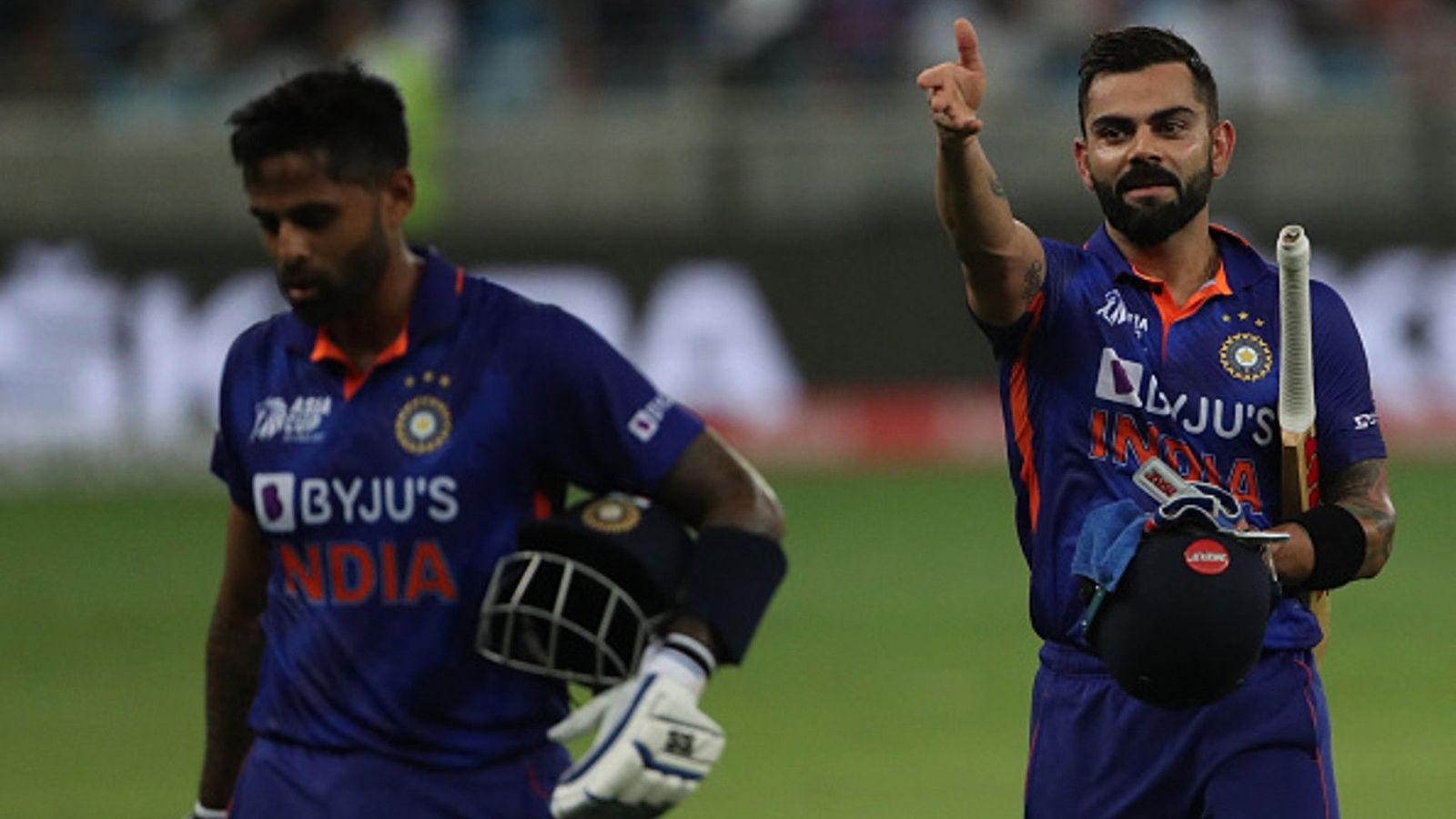 Watch video: Virat Kohli bows down to Suryakumar Yadav's wizardry after 68-run blitzkrieg against Hong Kong Watch video: Virat Kohli bows down to Suryakumar Yadav's wizardry after 68-run blitzkrieg against Hong Kong