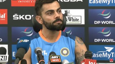 Kohli gets emotional in press conference, 'Only MS Dhoni message me when I left test captaincy' SportsTak