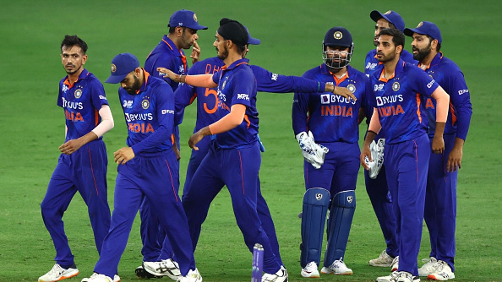 'India bowlers are not world class if they can't defend anything over 175': Ex-India star batter after SL jolt in Asia Cup 'India bowlers are not world class if they can't defend anything over 175': Ex-India star batter after SL jolt in Asia Cup