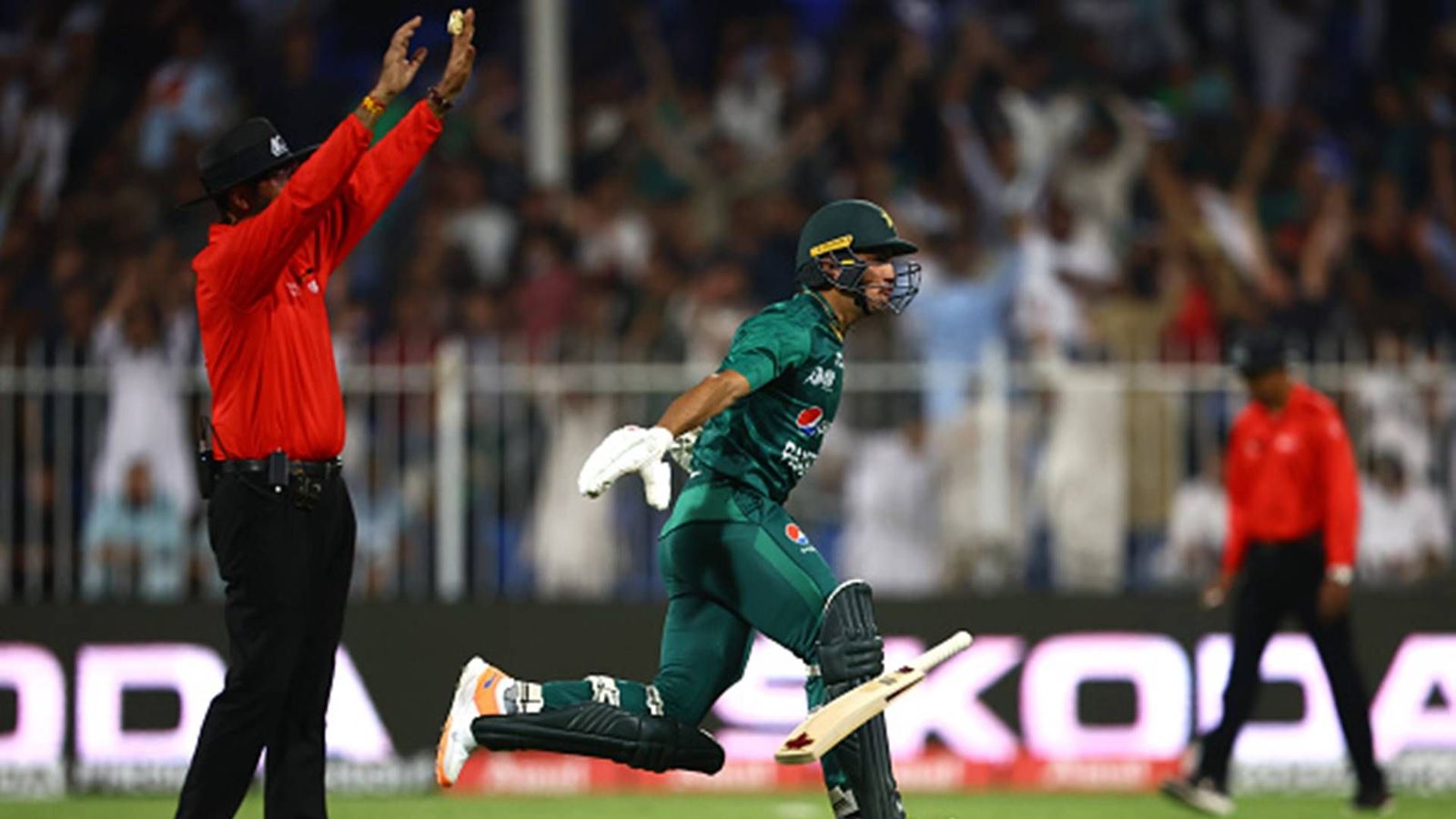 Naseem Shah's sensational 2 sixes end spirited Afghanistan's Asia Cup 2022 final hopes Naseem Shah's sensational 2 sixes end spirited Afghanistan's Asia Cup 2022 final hopes
