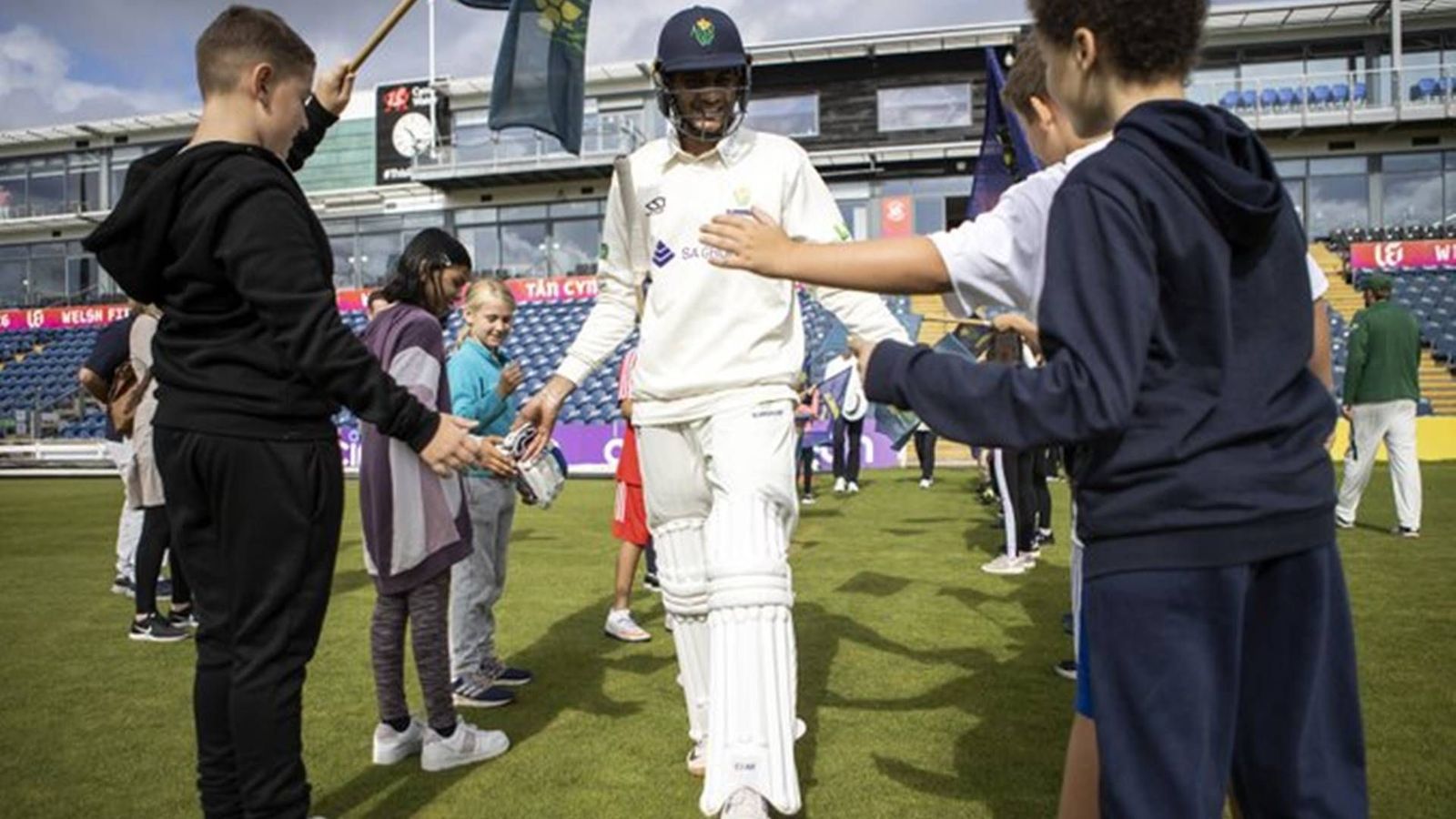 Shubman Gill stars with fighting 92-run knock on County debut, saves Glamorgan from batting collapse Shubman Gill stars with fighting 92-run knock on County debut, saves Glamorgan from batting collapse