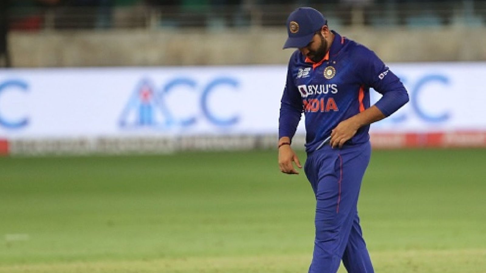 'He is shouting and screaming': Pakistan great criticises Rohit Sharma after India ousted from Asia Cup 'He is shouting and screaming': Pakistan great criticises Rohit Sharma after India ousted from Asia Cup