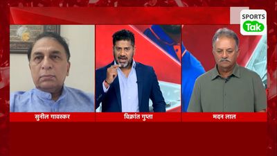 AAJTAK SHOW: Gavaskar urges to stop experimentation, wants team management to play World Cup team combination SportsTak