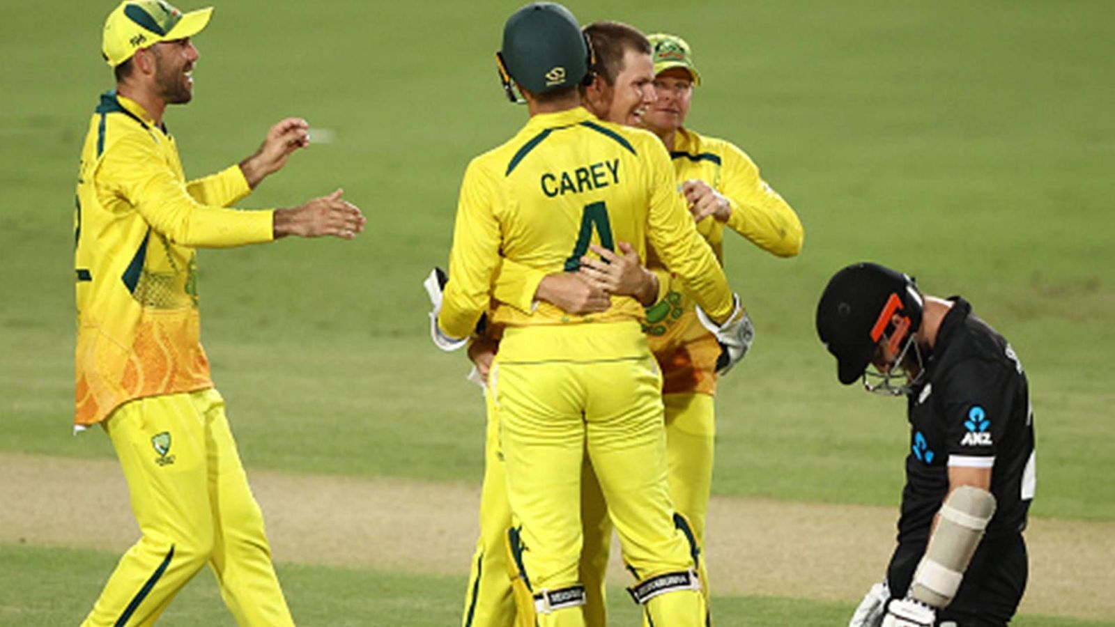 New Zealand's ODI curse on Australian soil continues, get bundled out for 82 in chase of 196 New Zealand's ODI curse on Australian soil continues, get bundled out for 82 in chase of 196