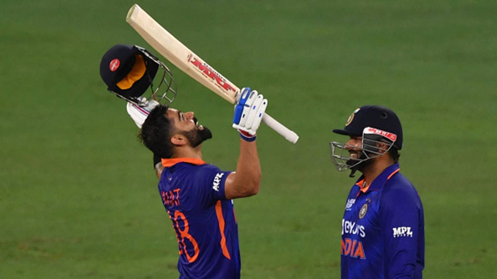 Virat Kohli ends century drought, breaches three figures after 1,020 days Virat Kohli ends century drought, breaches three figures after 1,020 days