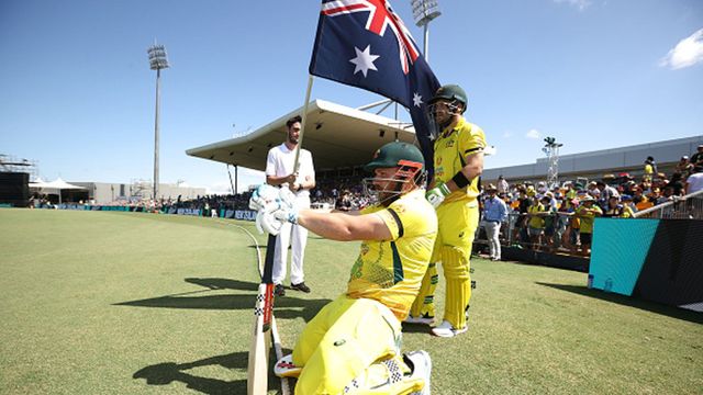 Watch: Aaron Finch receives Guard of Honour from New Zealand players in his final ODI, video goes viral Watch: Aaron Finch receives Guard of Honour from New Zealand players in his final ODI, video goes viral