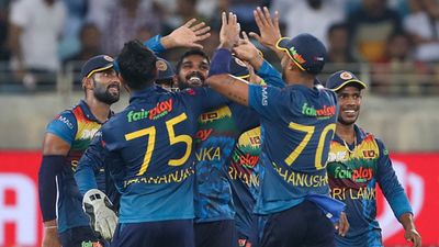 Underdogs Sri Lanka teach Babar Azam's Pakistan a lesson in Asia Cup 2022 final with 23-run win SportsTak