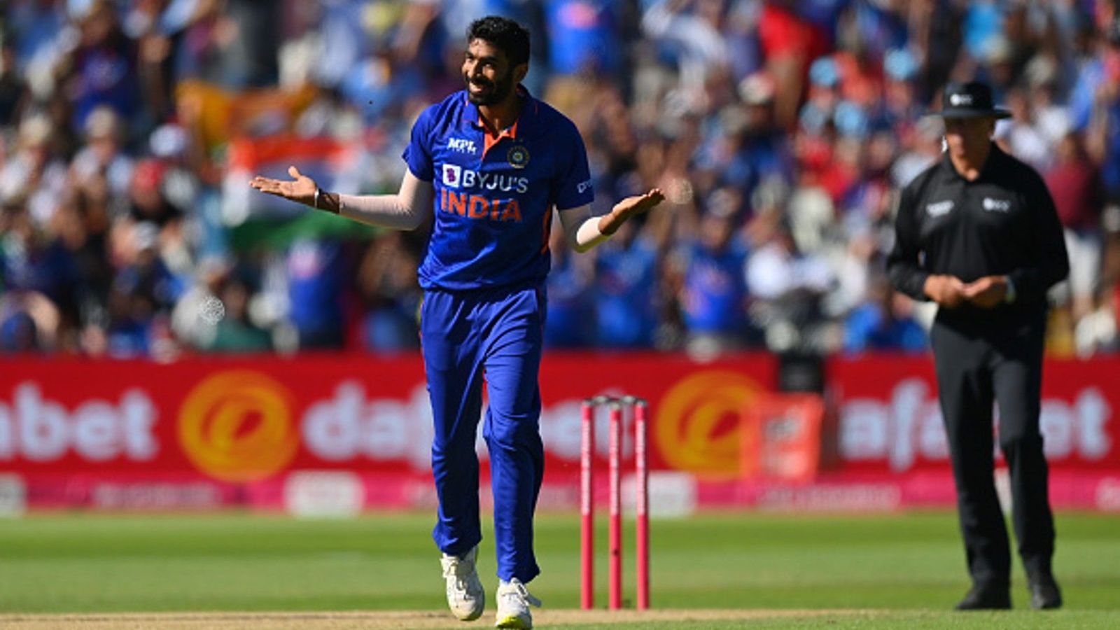 Watch: Jasprit Bumrah toils hard in intense rehab session as he prepares for T20 WC, video goes viral Watch: Jasprit Bumrah toils hard in intense rehab session as he prepares for T20 WC, video goes viral