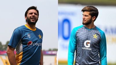 'Bought his own ticket...spent his money...': Shahid Afridi exposes Pakistan Cricket Board on poor treatment of star pacer SportsTak