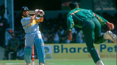 On This Day: Sachin Tendulkar smashed Pakistan bowlers in first ever ODI in Canada SportsTak