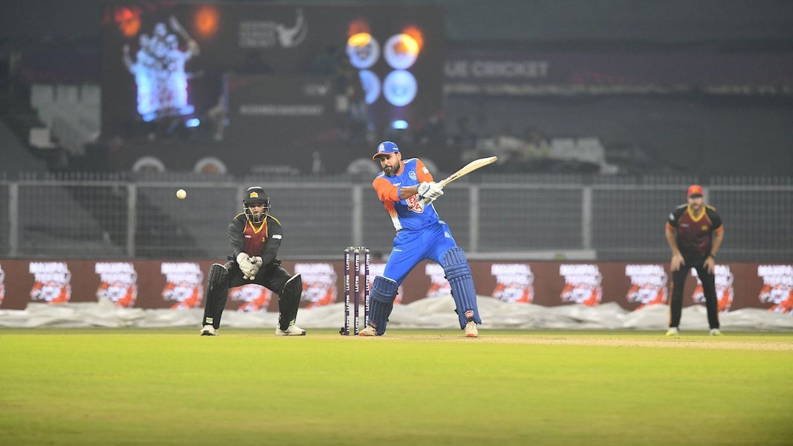 Legends League Cricket: Pankaj-Yusuf roar in India Maharaja's stunning six-wicket victory against Kallis' World Giants Legends League Cricket: Pankaj-Yusuf roar in India Maharaja's stunning six-wicket victory against Kallis' World Giants