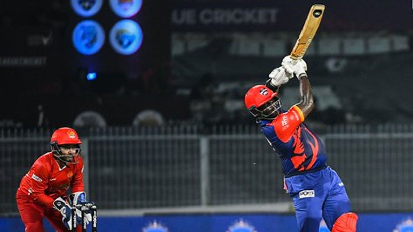 Legends League Cricket 2022: West Indies bowler belts blistering 41-ball ton riding on nine sixes against Gujarat Giants Legends League Cricket 2022: West Indies bowler belts blistering 41-ball ton riding on nine sixes against Gujarat Giants