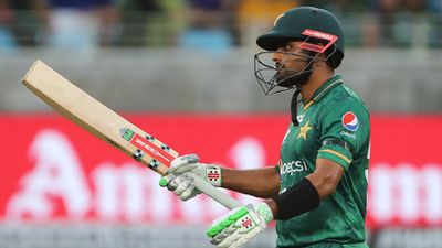 'There shouldn't be personal attacks...': Babar Azam hits back at ex-Pakistan cricketer for baffling remark SportsTak