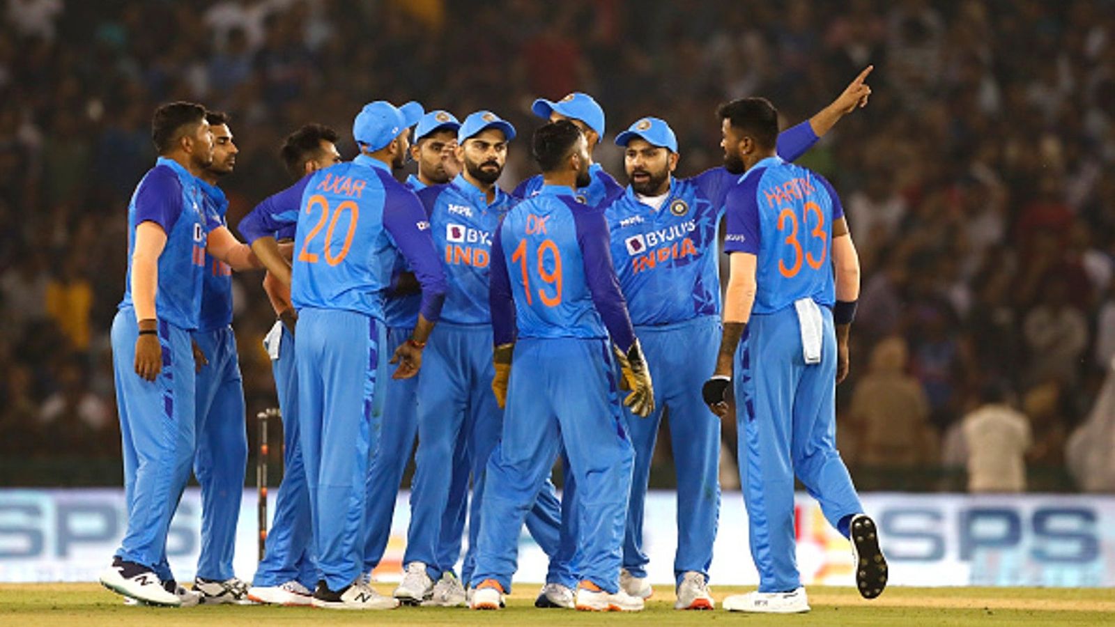 'India are no match to any of the top sides...': Ex-India head coach slams Team India after 1st T20I defeat vs Oz 'India are no match to any of the top sides...': Ex-India head coach slams Team India after 1st T20I defeat vs Oz
